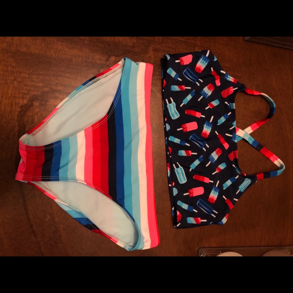 Girls swimsuit